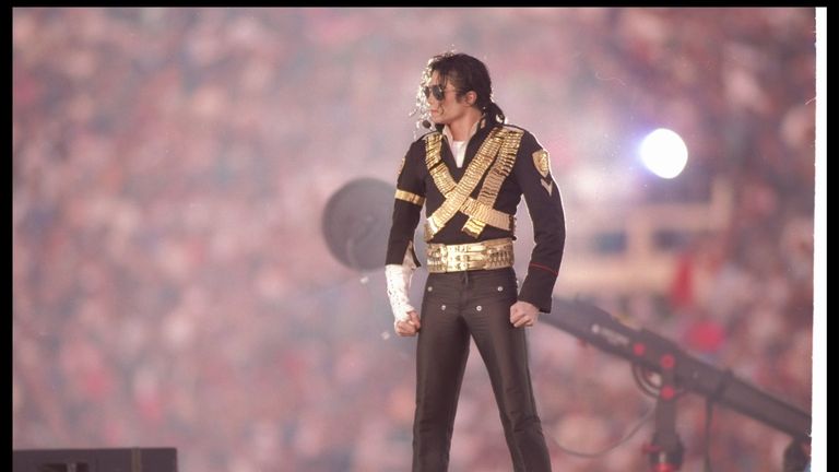 31 Jan 1993:  Singer Michael Jackson performs during halftime at Super Bowl XXVII between the Dallas Cowboys and the Buffalo Bills at the Rose Bowl in Pasa