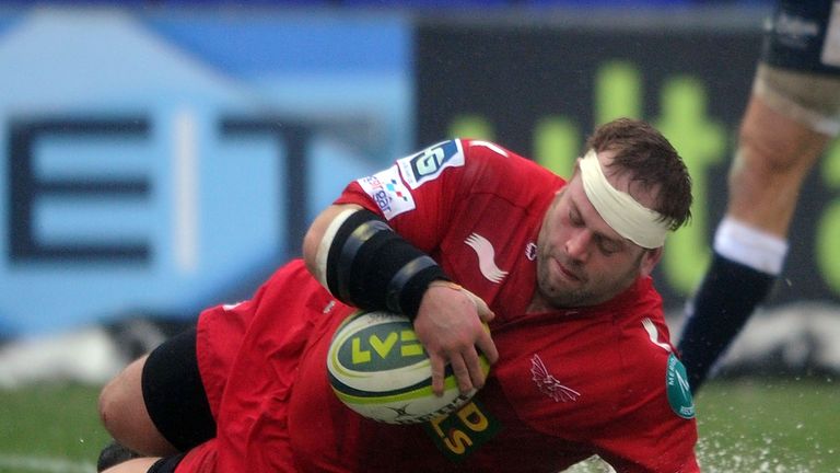 Peter Edwards ruled out of action until 2016n