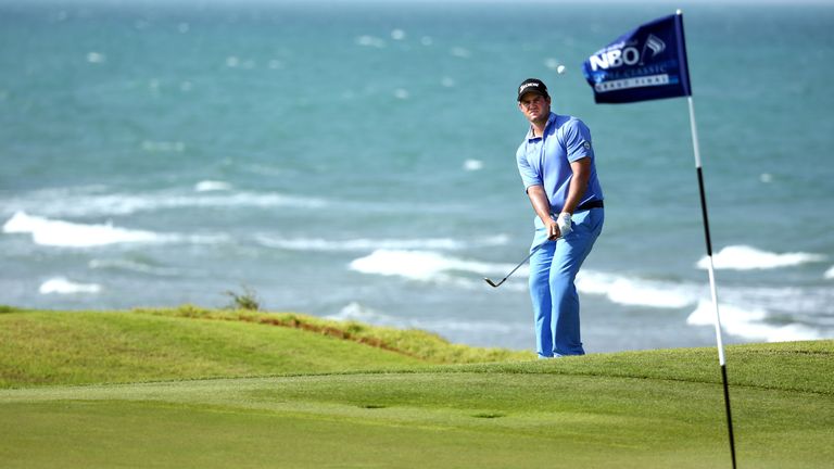 MUSCAT, OMAN - NOVEMBER 06:  Ricardo Gouveia of Portugal chips onto the 12th green during the third round of the NBO Golf Classic Grand Final at the Almouj