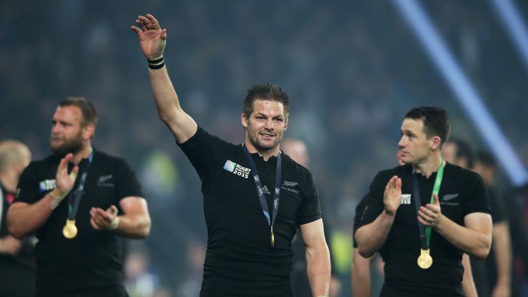 LONDON, ENGLAND - OCTOBER 31:  Richie McCaw of New Zealand waves to the crowd follwoing victory in the 2015 Rugby World Cup Final match between New Zealand