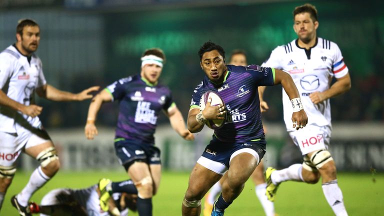 Connacht centre Bundee Aki makes a break against Brive