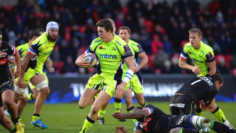 Sam James charges through to score a try for Sale against Pau