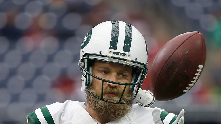 HOUSTON, TX - NOVEMBER 22: Ryan Fitzpatrick #14 of the New York Jets warms up before playing against the Houston Texans on November 22, 2015 at NRG Stadium