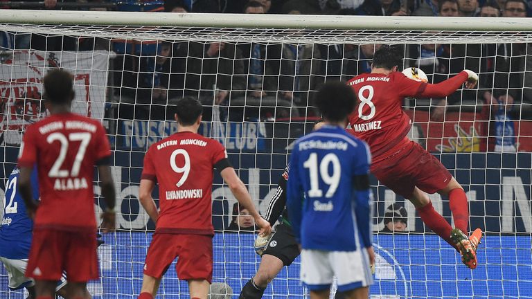 Javi Martinez scores Bayern Munich's second goal