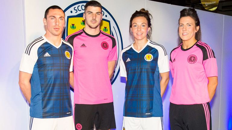 Scott Brown (left) at the launch of the new Scotland kit