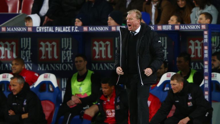 Steve McClaren manager of Newcastle United looks on