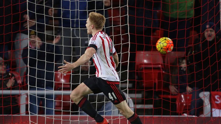Sunderland's Duncan Watmore celebrates scoring his side's second goal of the game during the Barclays Premier League match at the Stadium of Light
