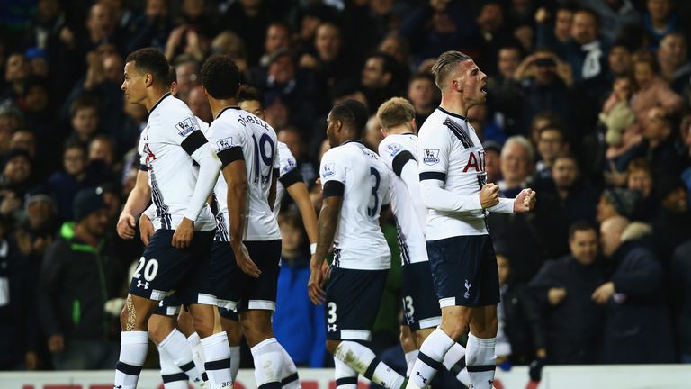 Toby Alderweireld of Tottenham Hotspur celebrates scoring against West Ham on 22 November, 2015 at White Hart Lane