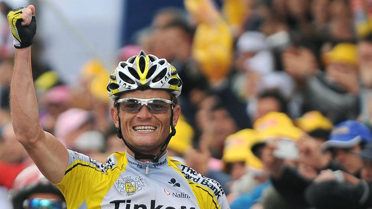 Bielorus' Vasil Kiryienka celebrates after winning the  the 19th stage of the 91st Giro d'Italia between Legnano and Monte Pora on May 30, 2008. Belarussia