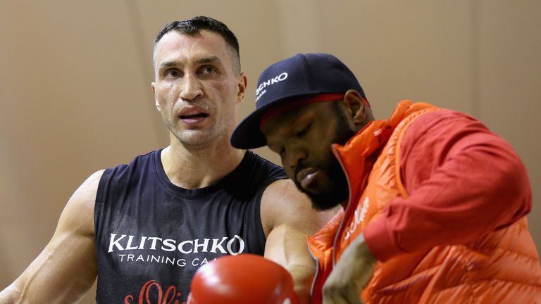 Wladimir Klitschko and his head coach Johnathon Banks during a training session at Hotel Stanglwirt