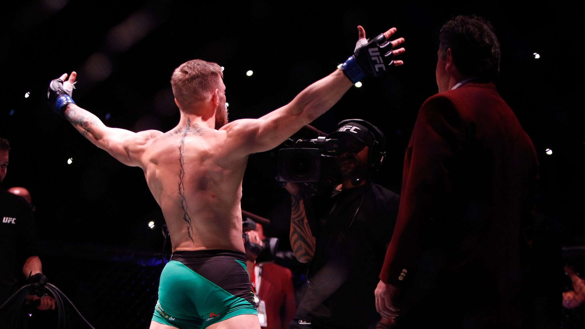 Tom Aspinall Talks About His New Giant Back Tattoo Ahead of His Main Event  Fight at UFC London  Sportsmanor