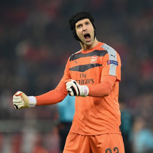 Cech equals clean sheet record