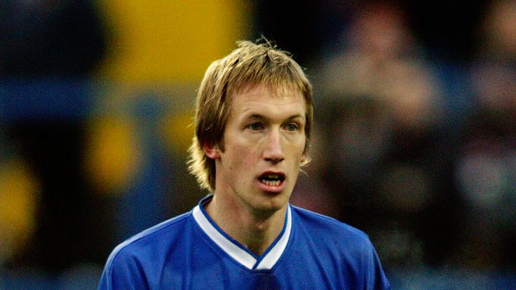 Graham Potter in action for Macclesfield Town during his playing career