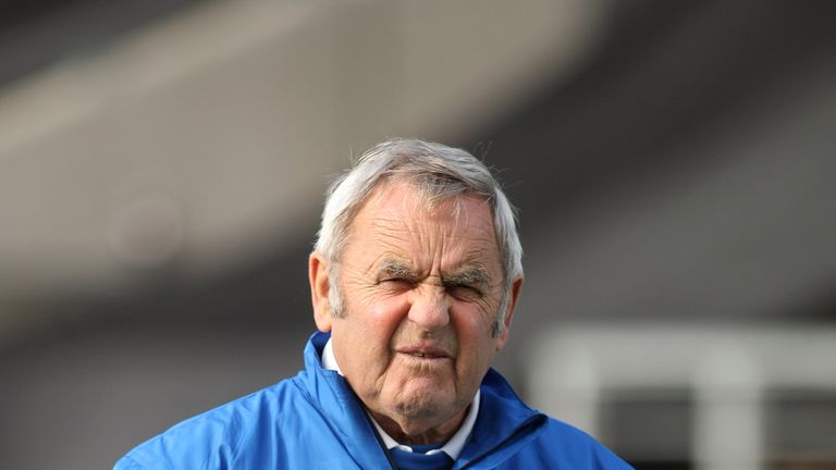 Alan Hodgkinson was Oxford United's goalkeeper coach in 2010 