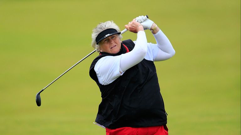 Skipper Dame Laura Davies and Mel Reid were heavily beaten on the first day in Japan