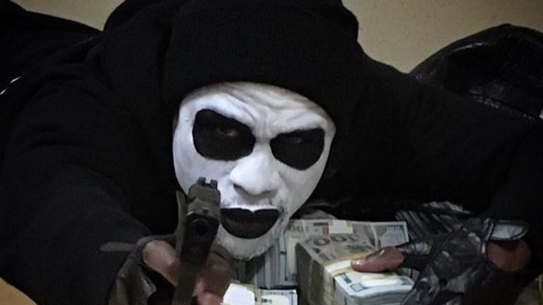 Floyd Mayweather (Instagram: floydmayweather)