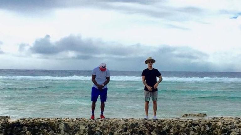 Floyd Mayweather and Justin Bieber (Instagram: floydmayweather)