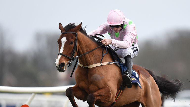 Faugheen and Ruby Walsh come home clear in the williamhill.com Christmas Hurdle at Kempton.