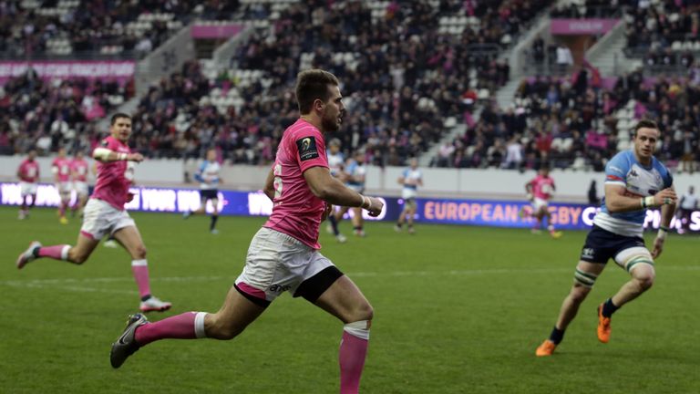 Hugo Bonneval runs in to score a try