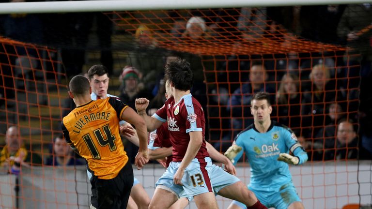 Hull City's Jake Livermore scores his side's first goal