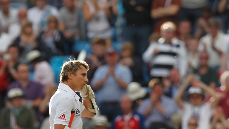 Taylor walks back to the pavilion after he is bowled by Morne Morkel for 34  on his test debut 