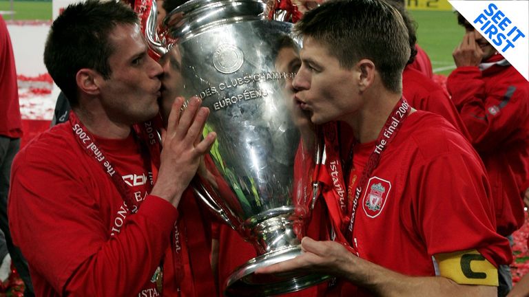 Jamie Carragher, Steven Gerrard with trophy, Champions League final between Liverpool and AC Milan on May 25, 2005