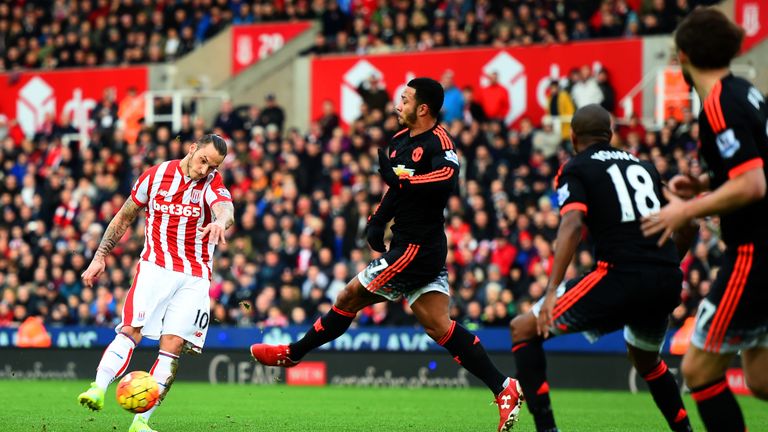 Marko Arnautovic smashes Stoke 2-0 up against Manchester United