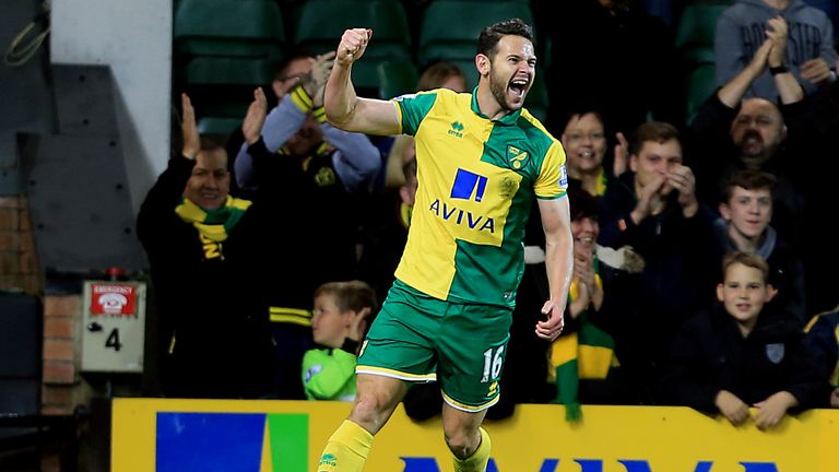 NORWICH, ENGLAND - SEPTEMBER 23:  Matt Jarvis of Norwich City celebrates his opening goal during the Capital One Cup Third Round match between Norwich City