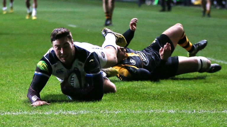 Matt Banahan of Bath dives over for a try during the European Rugby Champions Cup match between Wasps and Bath at the Rico