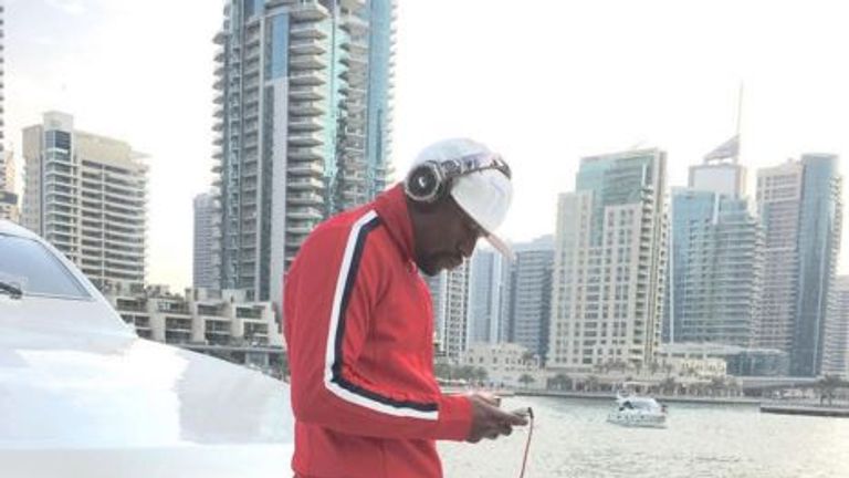 Floyd Mayweather (Instgram: floydmayweather)