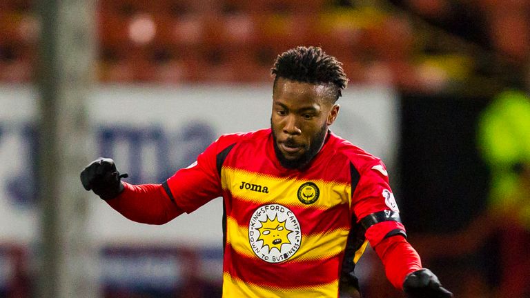Mustapha Dumbuya in action for Partick Thistle