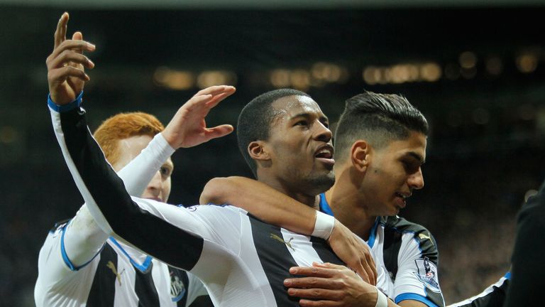 Newcastle United's Ayoze Perez, Jack Colback (left) and Georginio Wijnaldum celebrate 