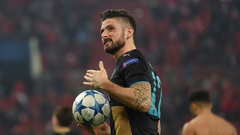 Olivier Giroud, Olympiakos v Arsenal, Champions League