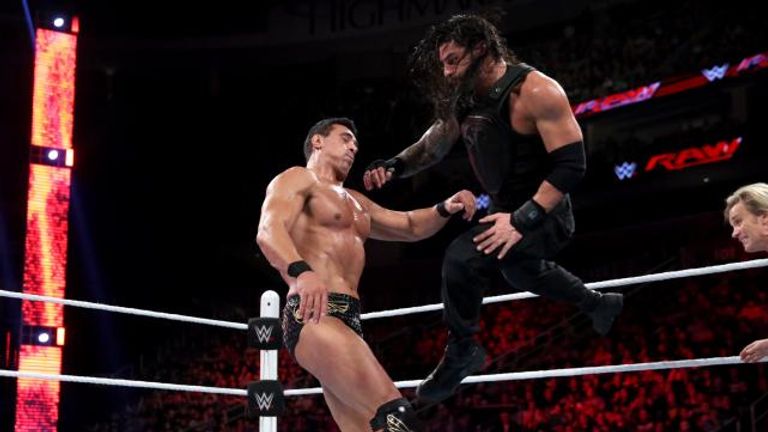 Roman Reigns v Alberto Del Rio