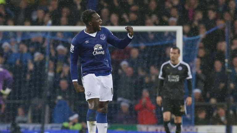 Romelu Lukaku of Everton celebrates scoring his team's first goal against Leicester