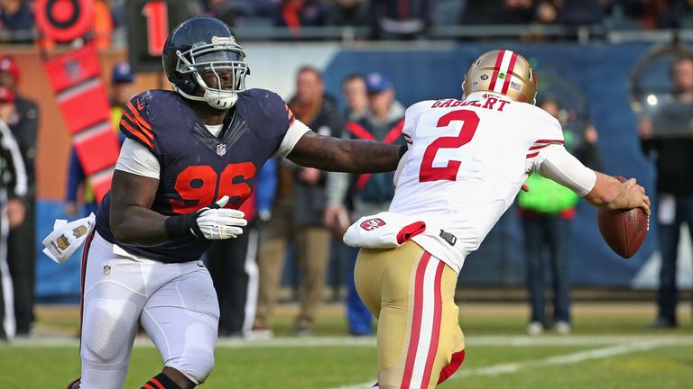 Jarvis Jenkins #96 of the Chicago Bears pressures Blaine Gabbert #2 of the San Francisco 49ers at Soldier Field on December 6, 2