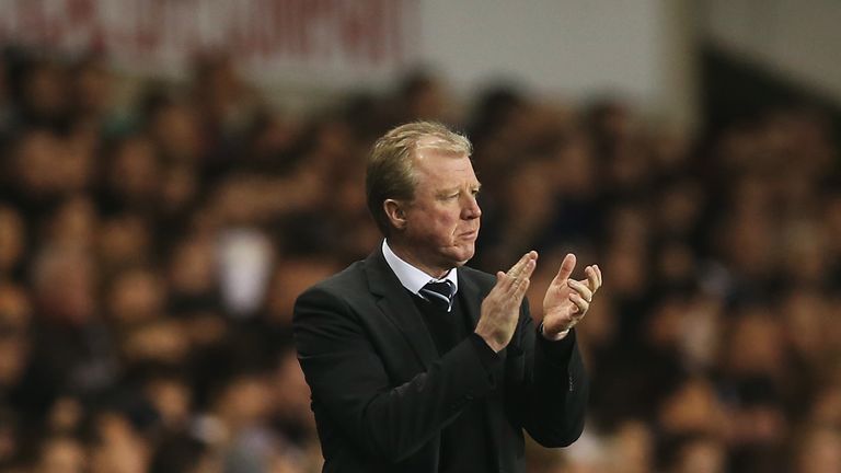 Steve McClaren manager of Newcastle United applauds during the Barclays Premier League match at Tottenham Hotspur