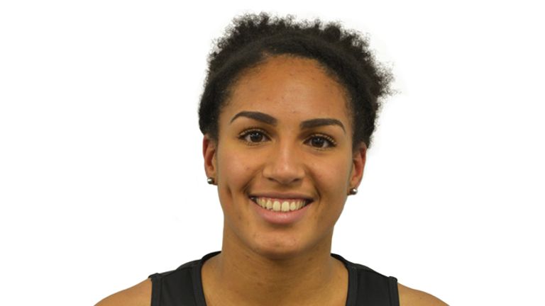 Vicky Oyesola of Hertfordshire Mavericks