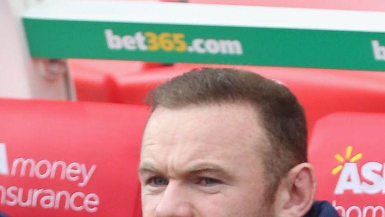 Wayne Rooney on the Manchester United bench at Stoke