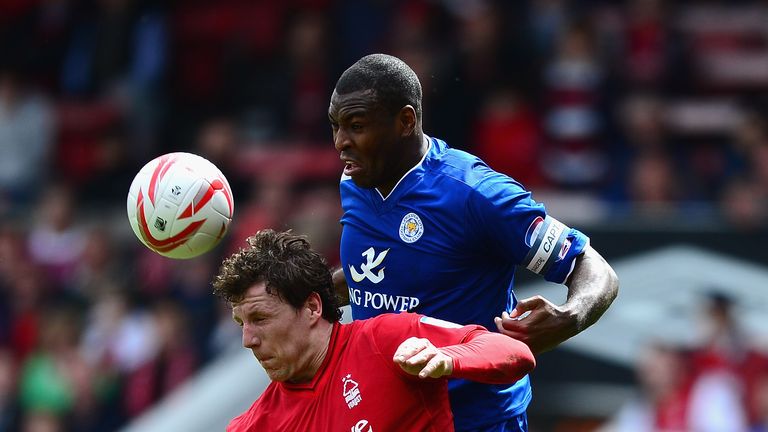 Wes Morgan of Leicester City battles with Darius Henderson of Nottingham Forest during the npower Championship match between 