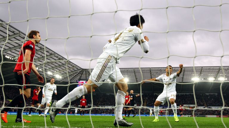 Ki Sung-Yueng scores Swansea's winner against West Brom