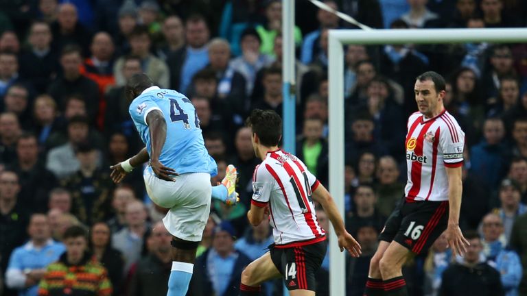 Yaya Toure doubles Manchester City's lead against Sunderland