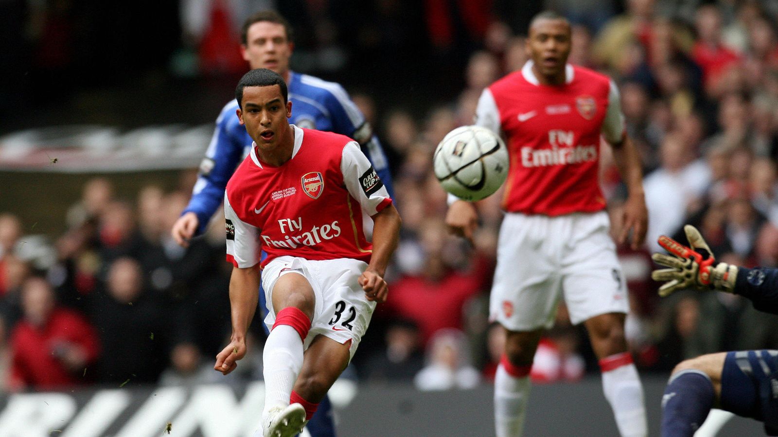 Theo Walcott's first Arsenal goal in League Cup final.