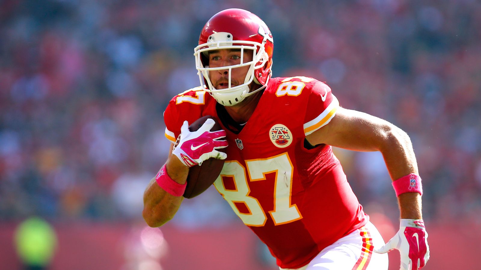Travis Kelce signs five-year extension with Kansas City Chiefs | NFL News | Sky Sports