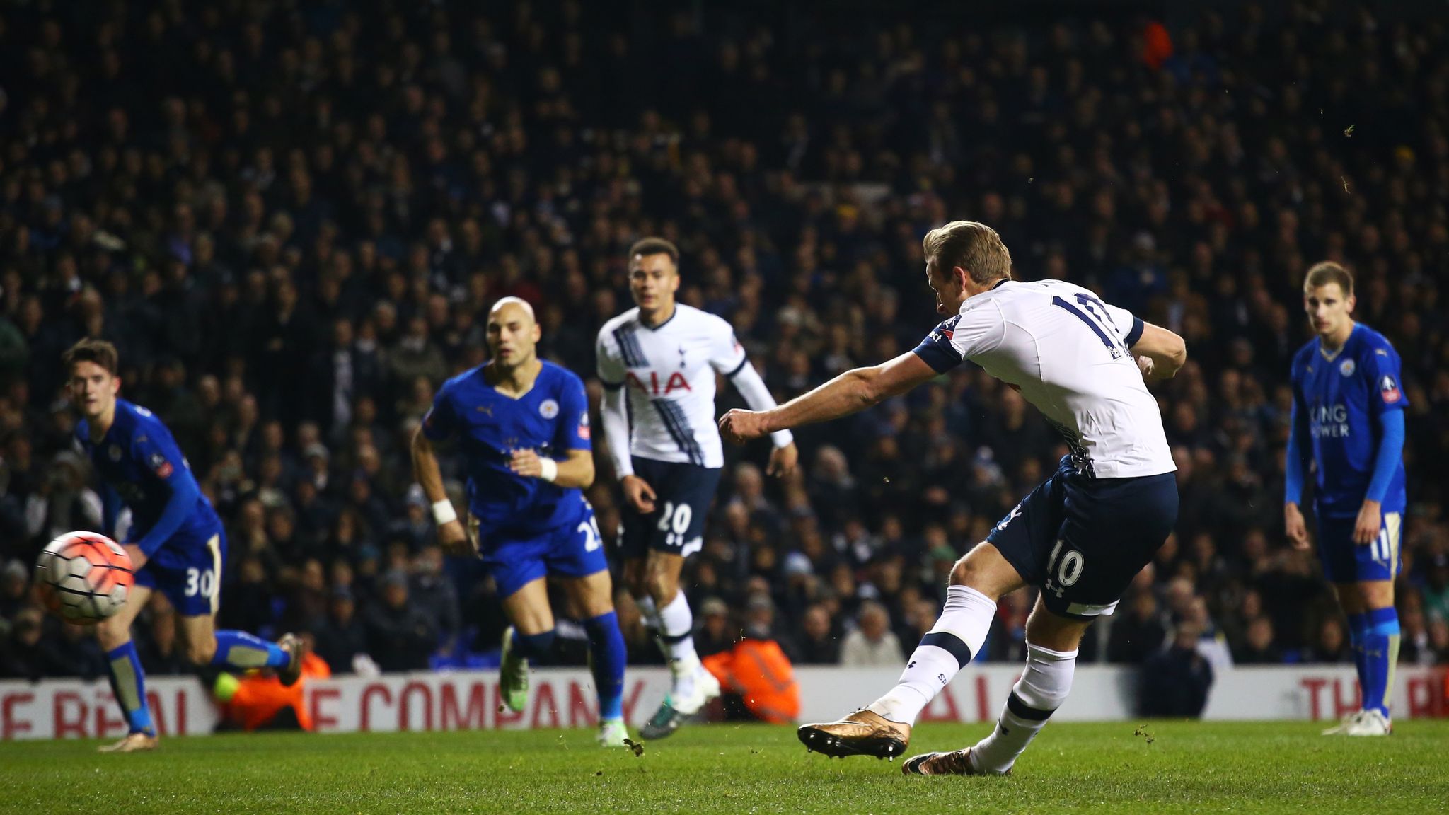Nacer Chadli upbeat despite poor Tottenham start, Football News