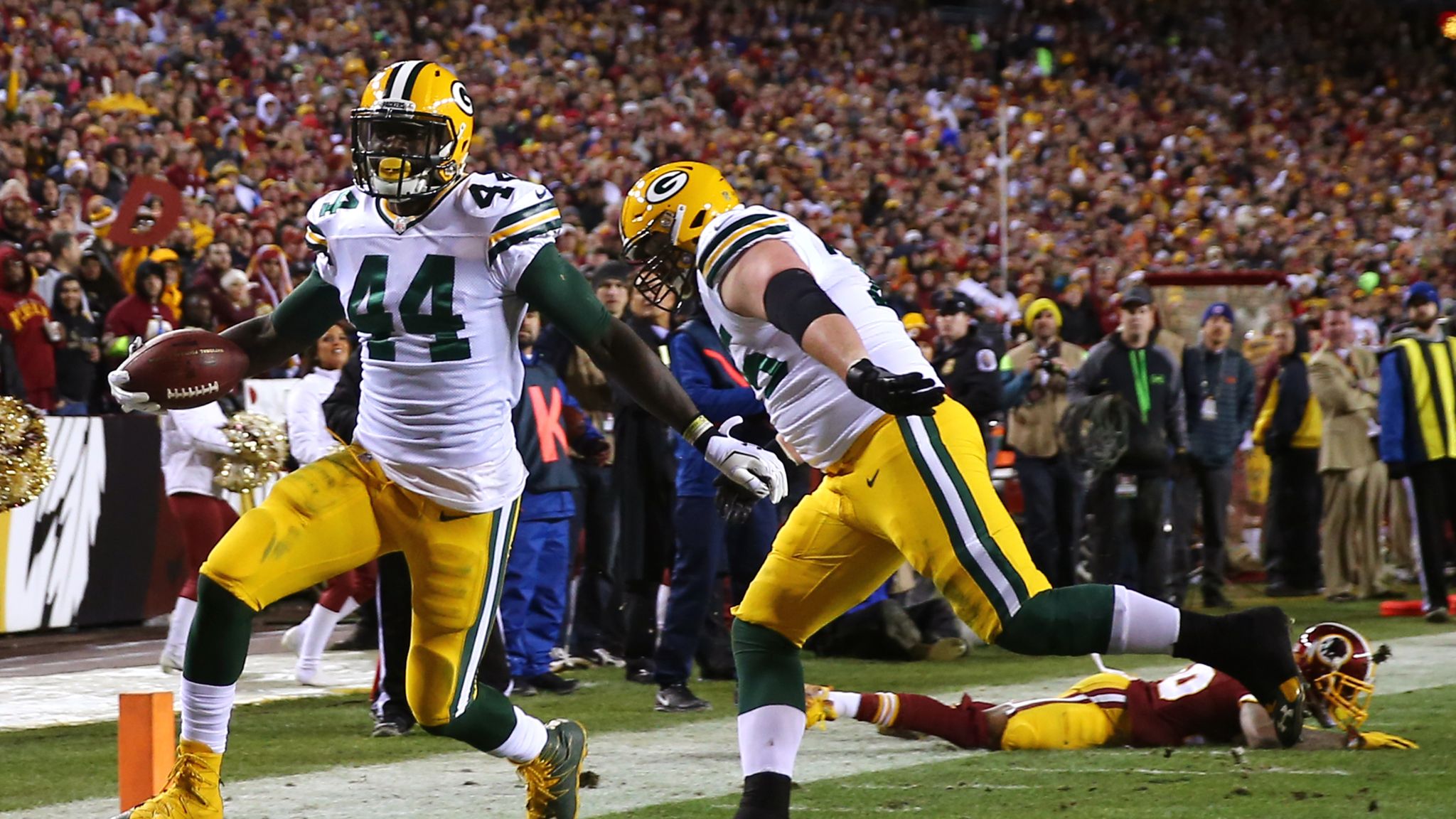 Packers vs. Washington score: Green Bay rolls to sixth straight win behind  Aaron Rodgers' three TD passes 