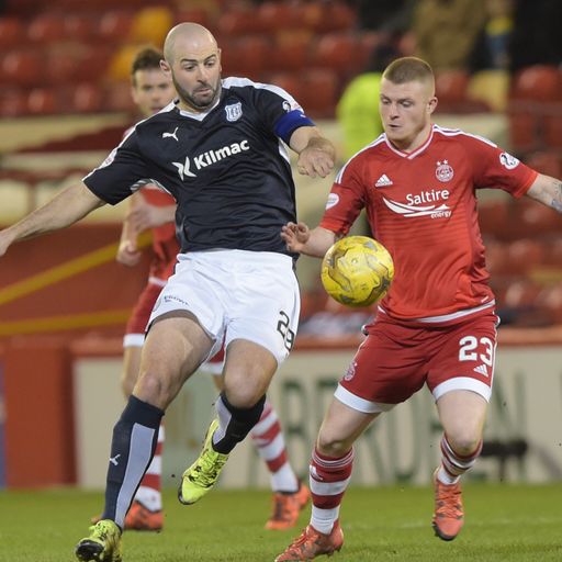 Storie signs new deal
