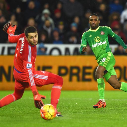 Defoe downs Swansea