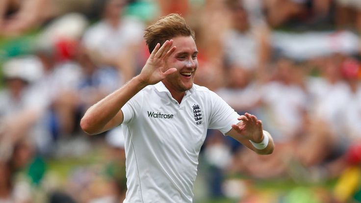 JOHANNESBURG, SOUTH AFRICA - JANUARY 16:  Stuart Broad of England celebrates taking the wicket of Temba Bavuma of South Africa during day three of the 3rd 
