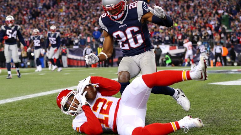 FOXBORO, MA - JANUARY 16:  Albert Wilson #12 of the Kansas City Chiefs catches a touchdown in the third quarter against Logan Ryan